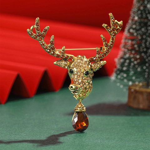 Reindeer Head Brooch Alloy Rhinestone Sparkling Crystal Water Drop Pendant Vintage Christmas Pin Women Holiday Accessory