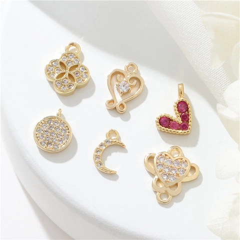 Ciondoli In Ottone Placcato Oro 14K Con Zirconi Micro Intarsiati Cuore Luna Quadrifoglio Per Creazione Gioielli DIY