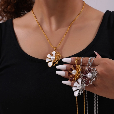 Collana Pendente Fiore Vintage Acciaio Al Titanio Smalto Floreale Con Finta Perla Artificial Elegante Catena A Corda Donna Gioielli