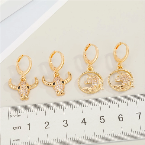 Legierung Rhinestone Einhorn Und Stierkopf Brisur Ohrringe Vergoldet Zirkon Mikroeinlage Tier Schmuck Für Frauen Mode