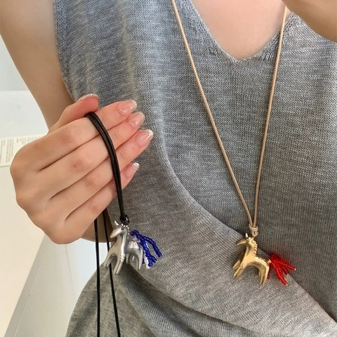 Collar Con Colgante De Caballo Pony Creativo Con Cordón Encerado Y Cuentas De Aleación De Colores Joyería Estilo Ins Para Mujeres