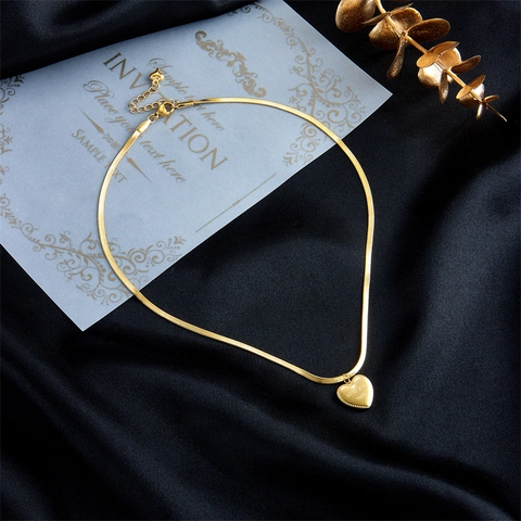 Titanium Steel Gold Plated Heart Pendant Necklace Engraved Love You More Flat Snake Chain Minimalist Women Jewelry Gift