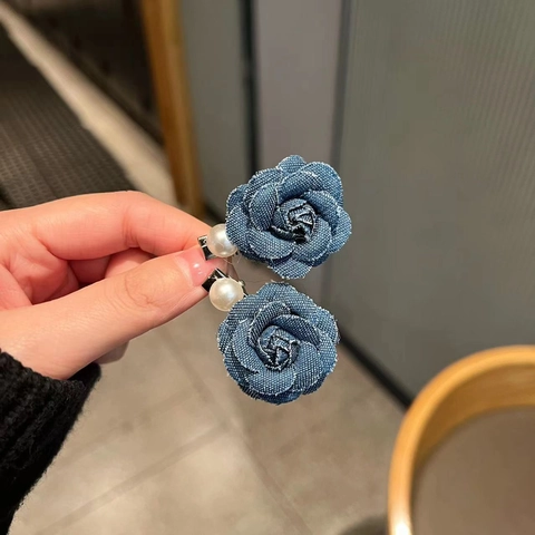 Vintage Denim Camellia Flower Hair Clips With Faux Artificial Pearl Elegant Handmade Denim Fabric Duckbill Side Clip For Women