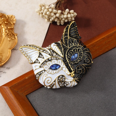 Vintage Animal Brooch Pins Alloy Rhinestone Enamel Colorful Cat Elephant Fox Shapes For Coats Jackets Apparel
