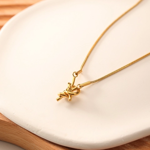 Collana Con Ciondolo A Nodo Per Donna Placcata In Oro 18K Acciaio Inossidabile Catena A Serpente Nodo Da Marinaio
