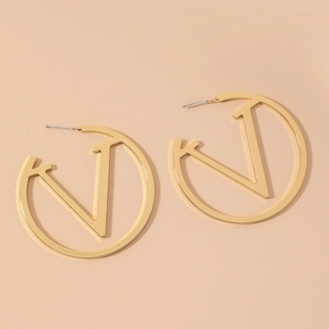 Pendientes De Aro Grandes Aleación Chapada En Oro Con Poste De Plata De Ley 925 Diseño De Letra V Para Mujeres