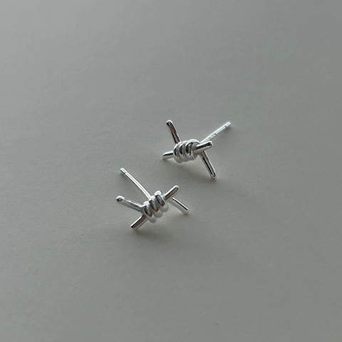 Minimalist Knot Stud Earrings 925 Sterling Silver Barbed Wire Geometric Style For Women