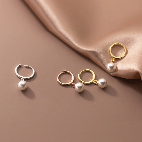 Orecchini a Cerchio Minimalisti in Acciaio al Titanio Con Perla e Perno in Argento 925 Oro Argento Eleganti Orecchini Tondi per Donna