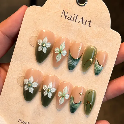 3D Flower Press On Nails Vintage Emerald Green French Marble Gold Foil Luxury False Nails Glossy Almond Fake Nails For Women