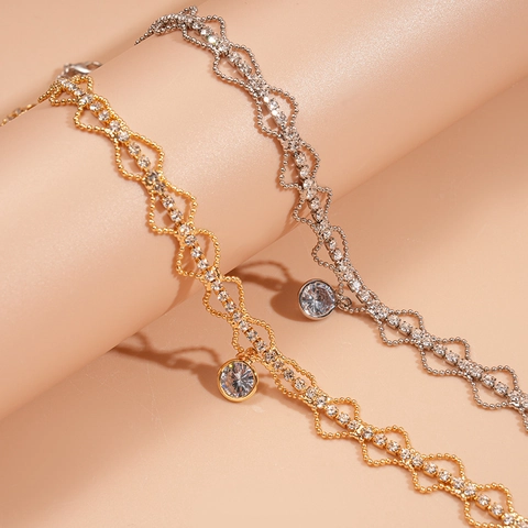 Collier Choker En Cuivre Élégant Design Dentelle Ondulée Avec Pendentif En Zircon Rond Strass Chaîne Réglable