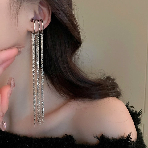 Elegante Lange Quasten Ohrclips Ohne Ohrenschmeichler Kupfer Metall Mehrlagige Wellenkette Ear Cuff Silberfarben Modeschmuck Für Damen