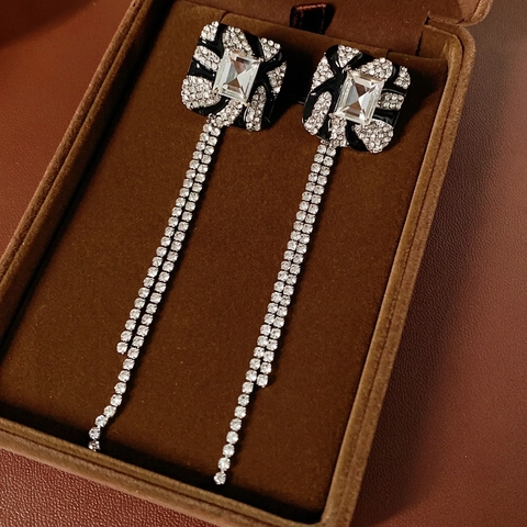 Pendientes Colgantes Borla Cuadrada Aleación Rhinestone Esmalte Negro Lujo Vintage Con Pasador De Plata Para Mujer