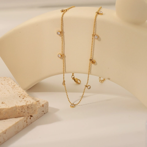 Elegante Zirkon Halskette 18K Vergoldet Edelstahl Rundperle Schlüsselbeinkette Minimalistischer Luxusschmuck Für Damen