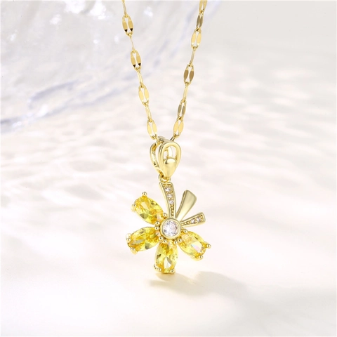 Flower Pendant Necklace Titanium Steel Chain 18K Gold Plated Brass Micro Pave Yellow Cubic Zirconia For Women Elegant