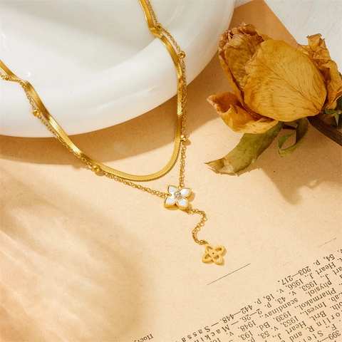 Collana A Strati Acciaio Al Titanio Placcato Oro Conchiglia Cava Fiore Trifoglio Pendente Catena A Serpente Chic Accessorio