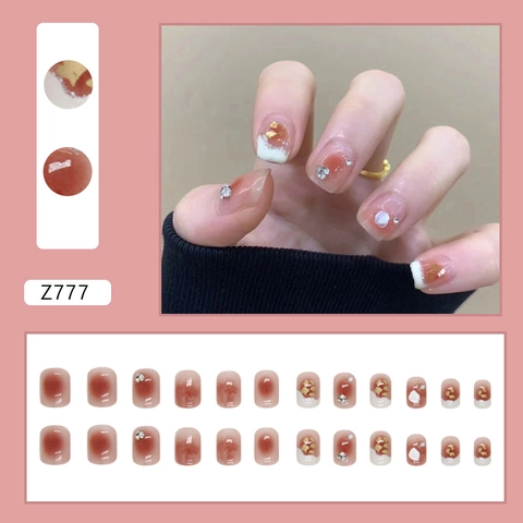 Kurze Französische Press On Nägel Blush Ombre Handgefertigt Mit Strasssteinen Goldfolie Eierschalenfragmente Süßer Stil