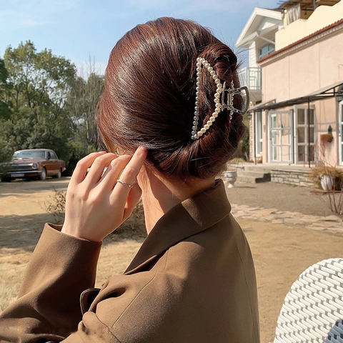 Large Hair Claw Clips Gold Alloy Shark Clip With Faux Artificial Pearls Rhinestones Geometric Hair Styling Accessories For Women
