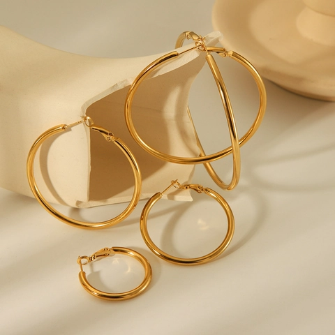 Orecchini A Cerchio Oro 18K Placcato Acciaio Inossidabile Minimalista Geometrico Tondo Moda Per Donne Anti Ossidazione
