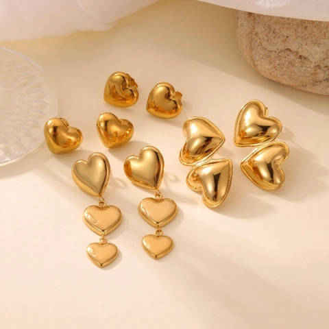 Orecchini A Cuore Acciaio Inossidabile Placcato Oro 18K Lucidato A Specchio Elegante Gioielli Moda Donna Regalo