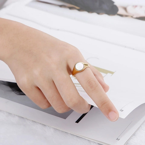 Minimalist Stainless Steel Signet Ring Mother Of Artificial Pearl Shell Round Geometric Finger Jewelry For Men And Women