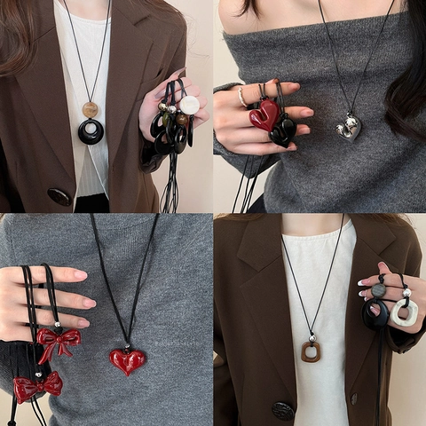 Long Sweater Necklace Vintage Minimalist Resin Acrylic Geometric Heart Pendant Adjustable Rope Chain For Women