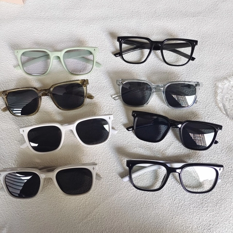 Kids Sunglasses Square Frame Retro Vintage Style With Metal Star Rivets For Boys Girls UV Protection Eyewear