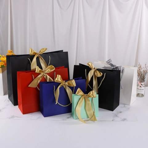 Paper Gift Bags With Satin Ribbon Bow And Handles For Wedding Birthday Party Shopping Solid Color Thick Cardboard