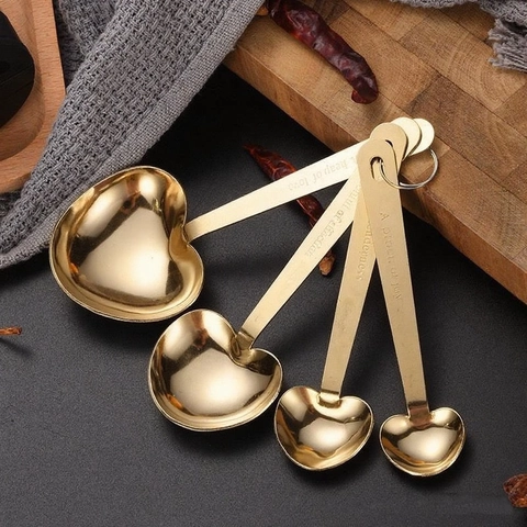 Heart Shaped Measuring Spoons Stainless Steel Kitchen Baking Tools Engraved Romantic Sentiment