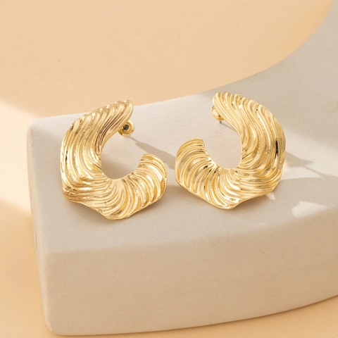 Pendientes De Aleación Con Textura Irregular Vintage Geométricos En Forma De C Ondulados Metal Liquido Minimalista