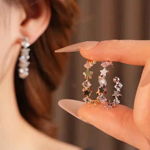 Orecchini A Cerchio Eleganti A Forma Di C Con Stella E Zircone In Rame Con Perno In Argento Per Donna
