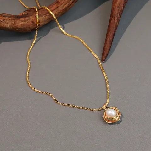 French Style Elegant Freshwater Pearl Flower Pendant Necklace Handmade Wire Wrapped Copper Gold Plated Necklace For Women Jewelry