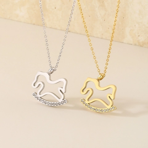 Collana Con Ciondolo A Forma Di Cavallo A Dondolo In Acciaio Inossidabile Con Strass Gioielli Dolci Per Donna