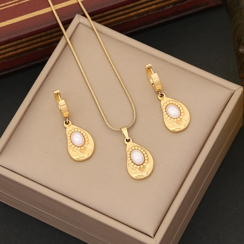 Collana E Orecchini In Acciaio Inossidabile Placcato Oro Perla Artificial Sintetica Goccia D'acqua Fiore Per Donna Elegante Moda