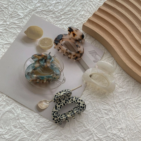 Molletta Per Capelli In Acetato Elegante Grande Molletta A Squalo Minimalista Antiscivolo Per Donne Accessorio Quotidiano