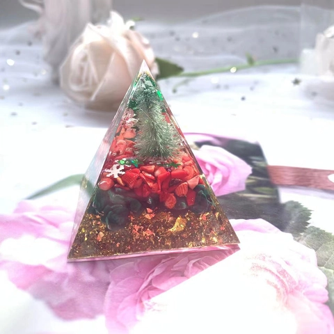 Christmas Tree Orgone Pyramid Resin Ornament Natural Crystal Gravel Gold Foil Gradient Sequins Desk Home Decor Gift