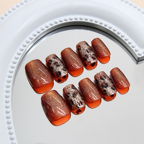 Handgemaakte Press On Nails Amber Kattenoog Luipaard Patroon Glitter Glinstering ABS Plastic Modieuze Manicure Voor Vrouwen