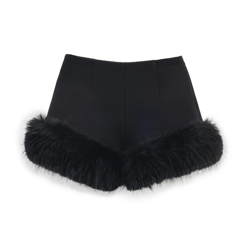 Women Sexy Black Shorts With Faux Fur Trim Mid Waist Slim Fit Spicy Girl Style Nightclub Party Autumn Wear