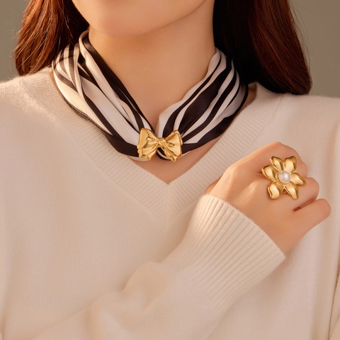 Elegant Bow Knot Scarf Buckle And Ring Titanium Steel Gold Plated Dual Use Minimalist Fashion Accessory For Women