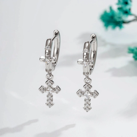 Kreuz Drop Huggie Creolen Kupfer Mikroverpflastert Weißer Zirkon Mode Cool INS Stil Piercing Schmuck Silberfarbe