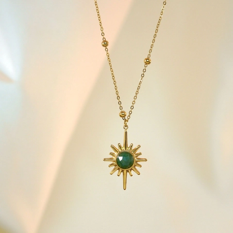 Collana Con Pendente Stella A Otto Punte Acciaio Inossidabile Placcato Oro 14K Giada Africana Pietra Naturale Donna Lusso