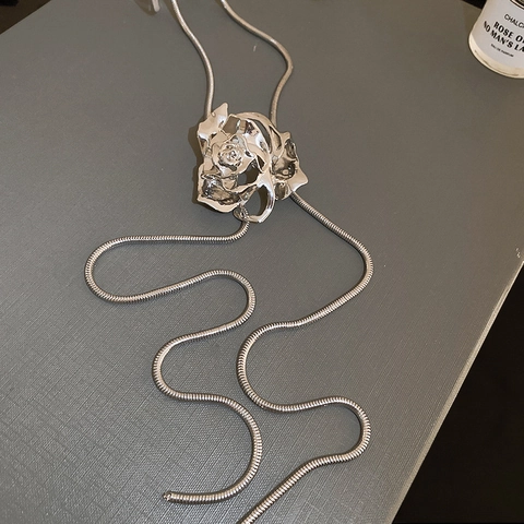 Blumen Anhänger Halskette Legierung Silber Flüssigmetall 3D Rose Lang Verstellbar Schlangenkette Minimalistisch Schmuck