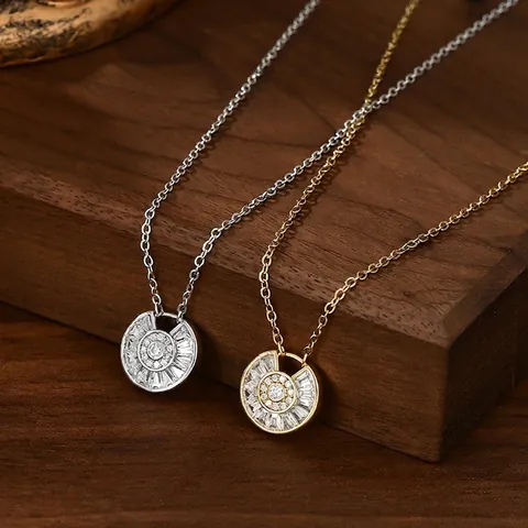 Sunburst Pendant Necklace Copper Micro Pave Cubic Zirconia Elegant Clavicle Chain Gold Plated Jewelry For Women Gift