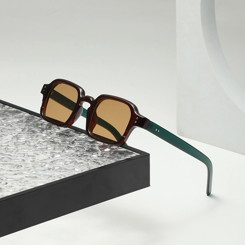 Gafas De Sol Cuadradas Retro Montura PC Protección UV400 Decoración De Remaches Moda Vintage Para Hombres Mujeres Viajes Al Aire Libre