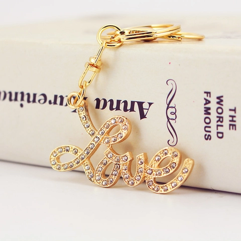 Luxury Gold Zinc Alloy LOVE Letter Keychain Cursive Word Rhinestone Inlaid Bag Pendant Valentine's Gift Fashion Jewelry Keyring Women Accessories