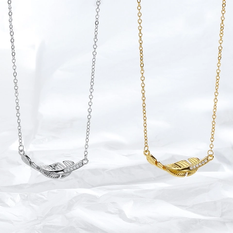 Collar de Pendiente de Pluma de Cobre de Diseño para Mujer con Zirconia 3A Elegante Cadena de Clavícula Chapada en Oro Blanco
