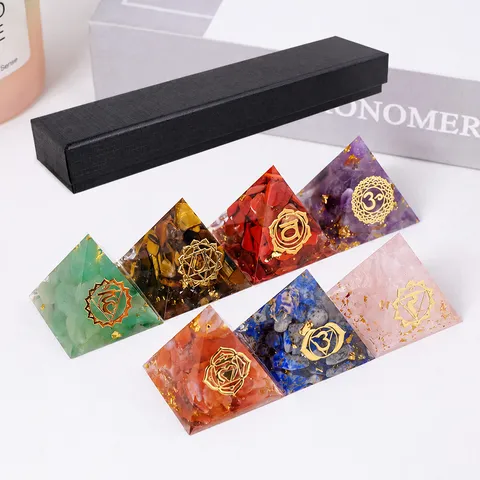 Natural Crystal Gravel Epoxy Resin Pyramid Ornament Healing Energy Chakra Stone Home Office Desktop Decor Handicraft