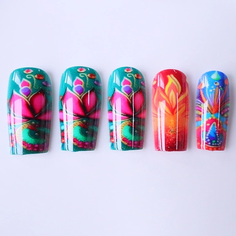 Ethnic Mandala Press On Nails Glossy Medium Long Square False Nail Tips With 3D Rhinestone Contrast Colors For Women