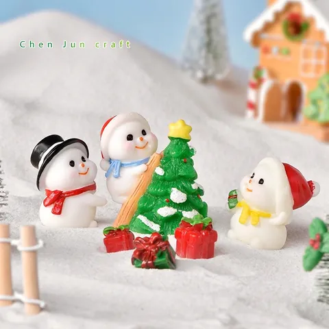 Christmas Miniature Figurines Resin Snowman Santa Claus Reindeer Micro Landscape Desktop Ornament Fairy Garden Decor