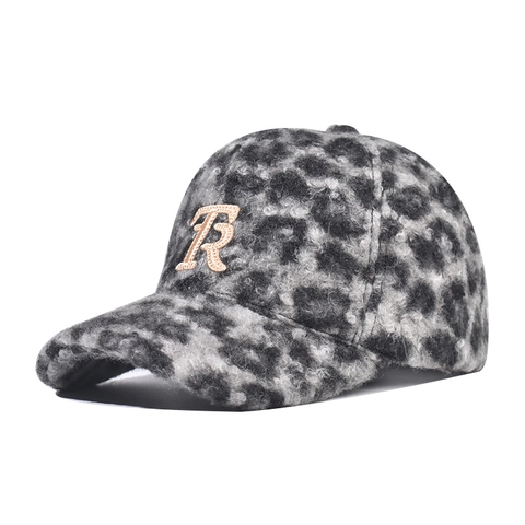 Cappello Da Baseball In Peluche Con Stampa Leopardata Pelliccia Sintetica Ricamo Lettere Berretto Invernale Caldo Unisex
