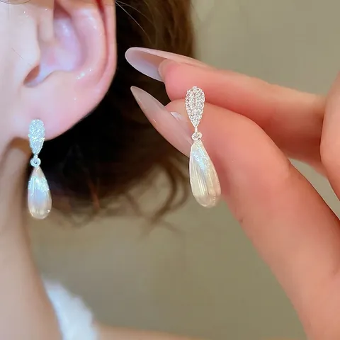 Orecchini Pendenti Goccia Acqua Trama Spazzolata Rame Con Perno In Argento Sterling 925 E Accenti Zircone Per Donna